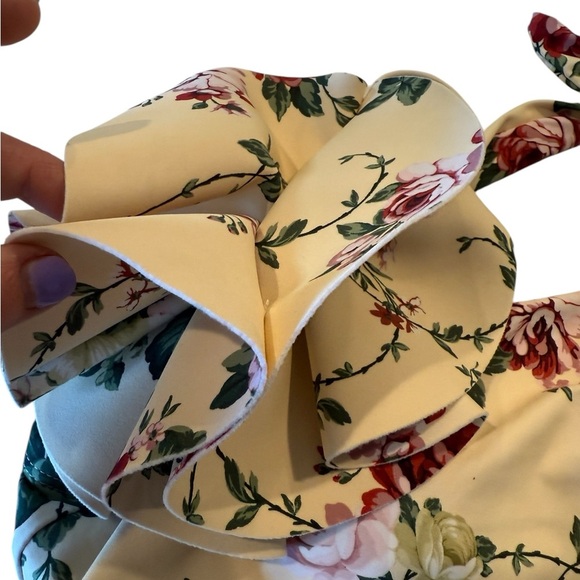 Antonio Melani Rosette One Shoulder Bungalow Collection Swim Top Style: AM525304 - Picture 7 of 14